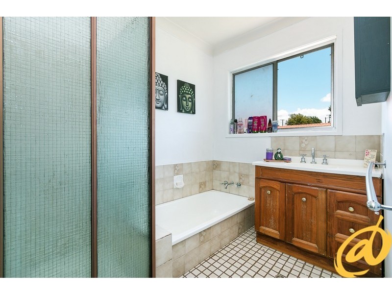 18 Livingstone Street, Strathpine QLD 4500