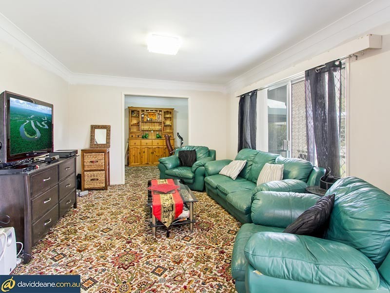 2 Bateman St, Strathpine QLD 4500