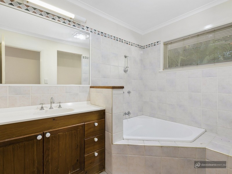 39 Fox Street, Strathpine QLD 4500