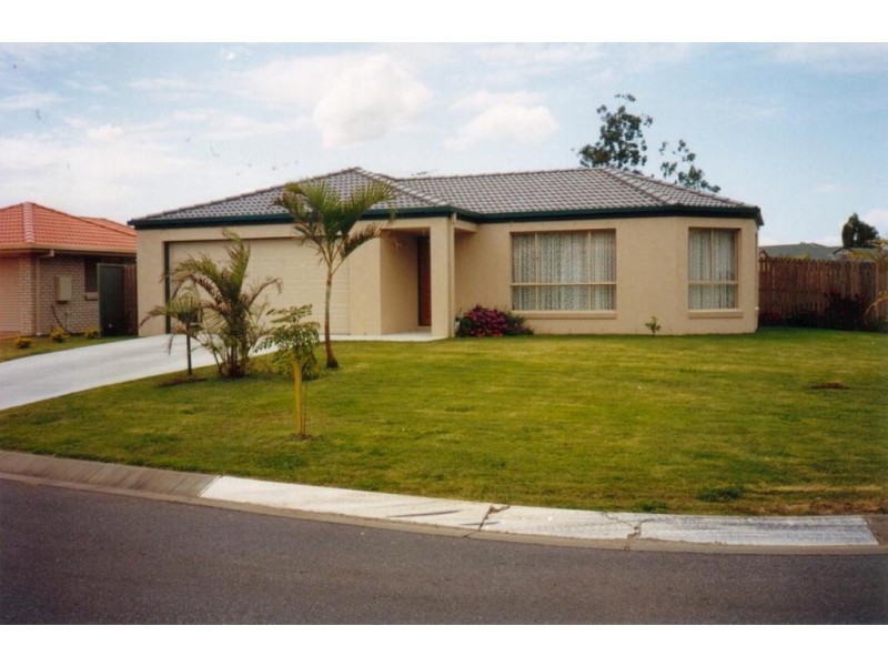 9 Paramount Drive, Warner QLD 4500