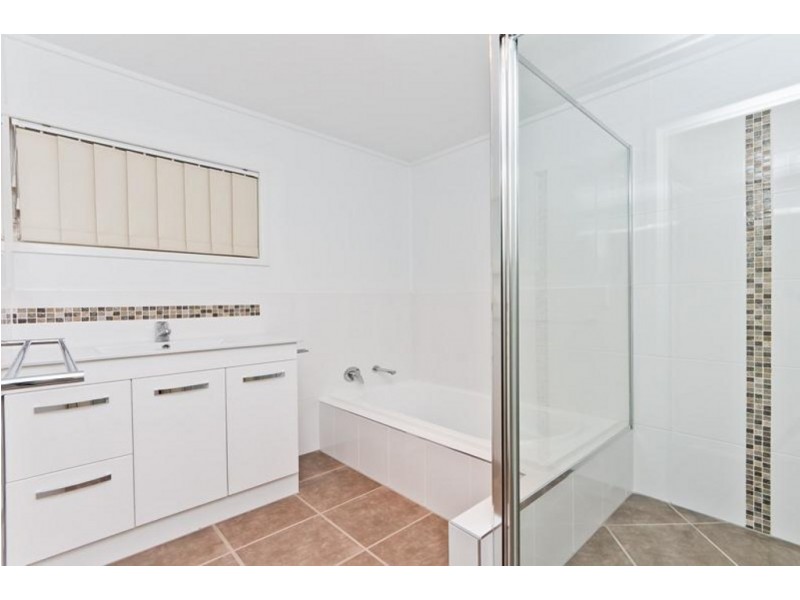 5 Beethoven Street, Strathpine QLD 4500