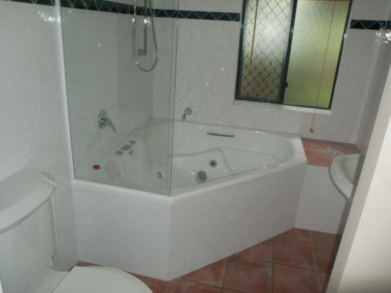 2 Sarow Drive, Cashmere QLD 4500