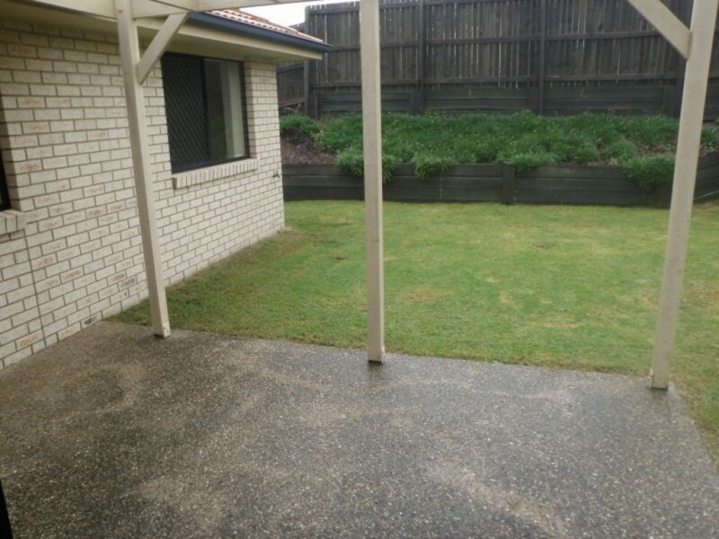 10 Mowbray Court, Kallangur QLD 4503