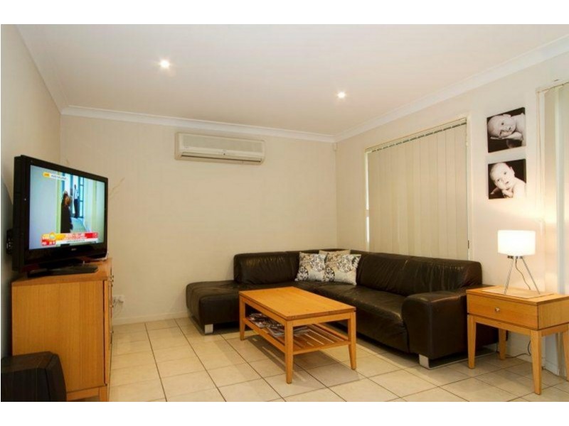 8 Crestwood Court, Kurwongbah QLD 4503