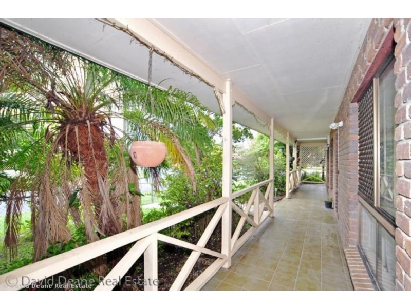 1 Colonial Drive, Lawnton QLD 4501