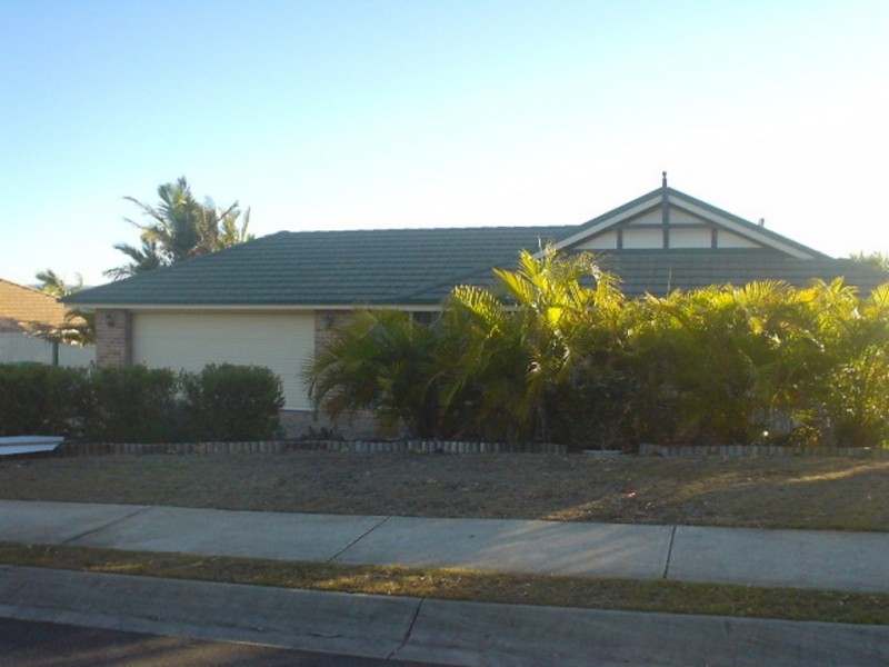 33 Washbrook Crescent, Petrie QLD 4502