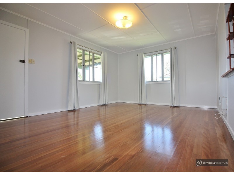 10 Petrie Street, Petrie QLD 4502