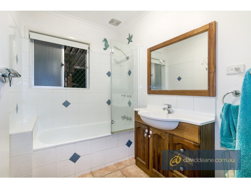 8 Brundrit Court, Morayfield QLD 4506