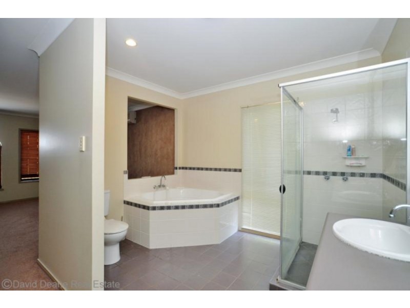 32 Gannet Circuit, North Lakes QLD 4509
