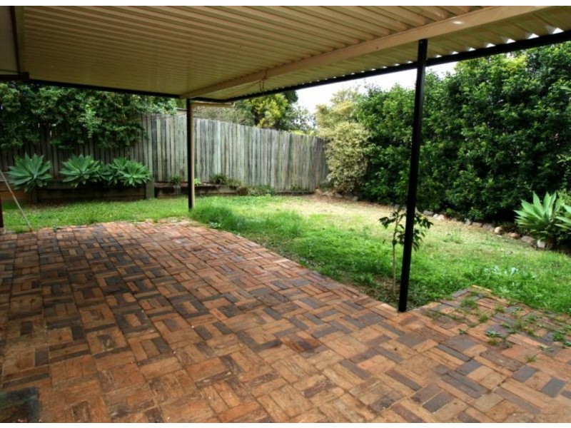 4 Frangipani Court, Kallangur QLD 4503