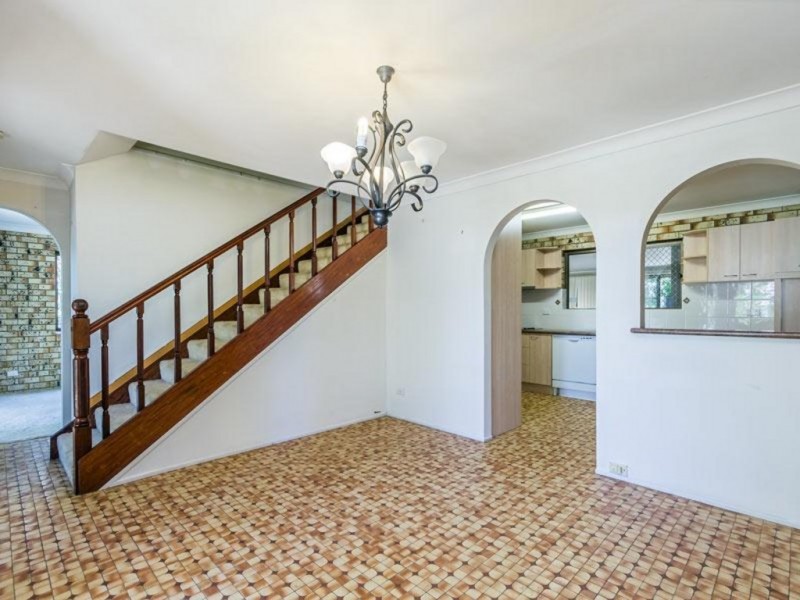 11 Guards Street, Bray Park QLD 4500