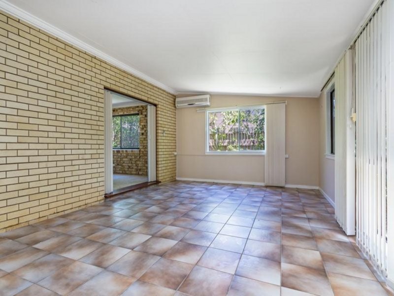 11 Guards Street, Bray Park QLD 4500