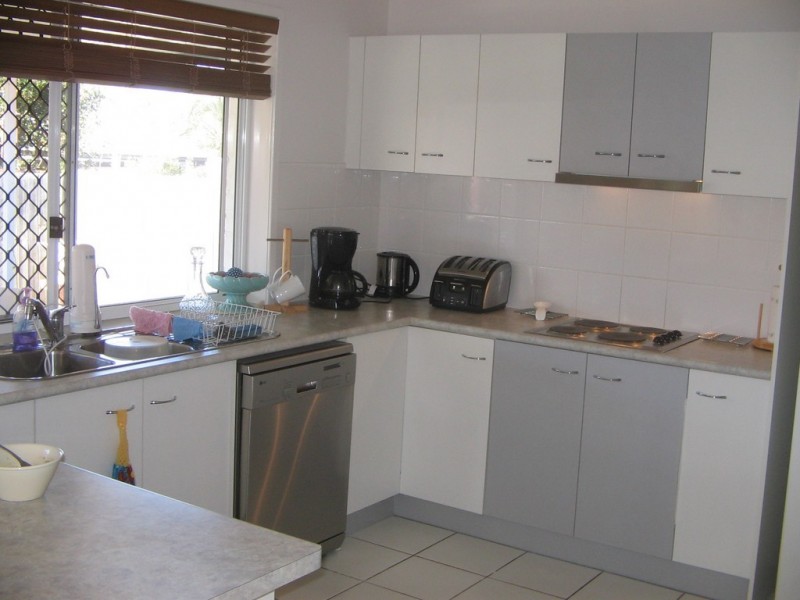 46 Kirri Ave, Petrie QLD 4502