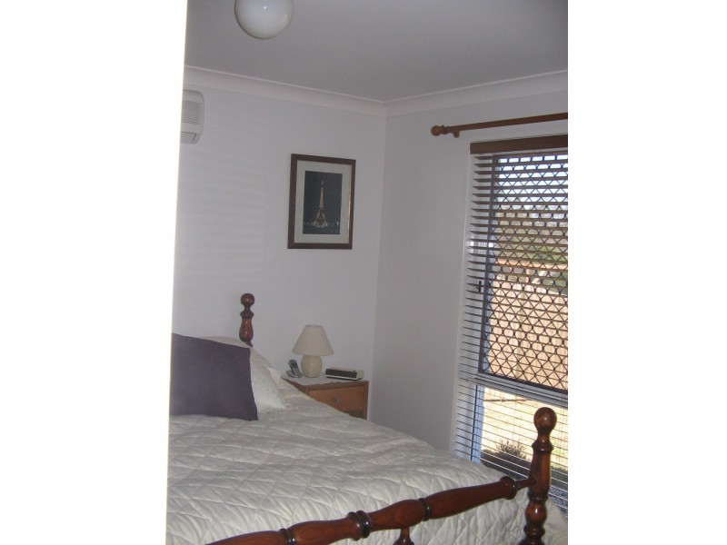 46 Kirri Ave, Petrie QLD 4502