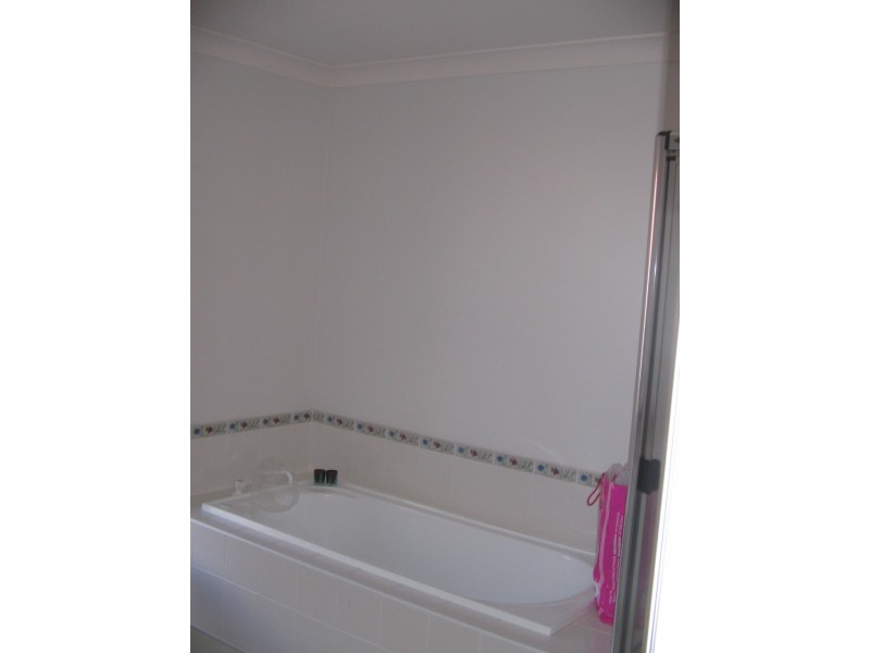 46 Kirri Ave, Petrie QLD 4502