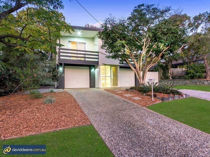 27 Melinda St, Kallangur QLD 4503