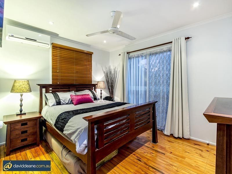 27 Melinda St, Kallangur QLD 4503