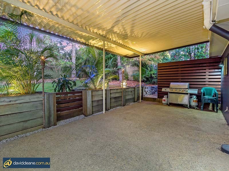 27 Melinda St, Kallangur QLD 4503