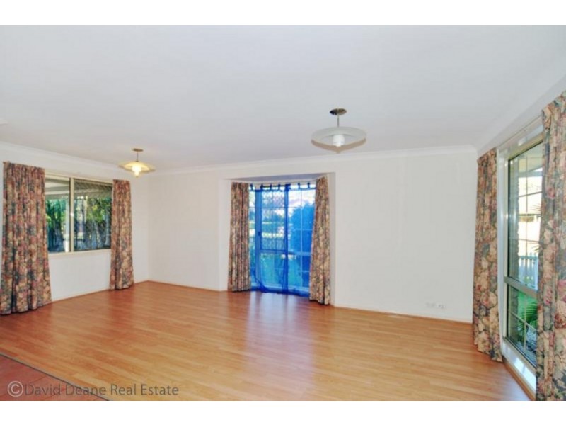 5 Wargon, Petrie QLD 4502