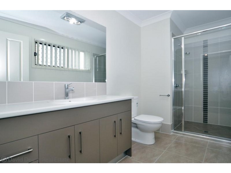 16 Beattie Street, Kallangur QLD 4503