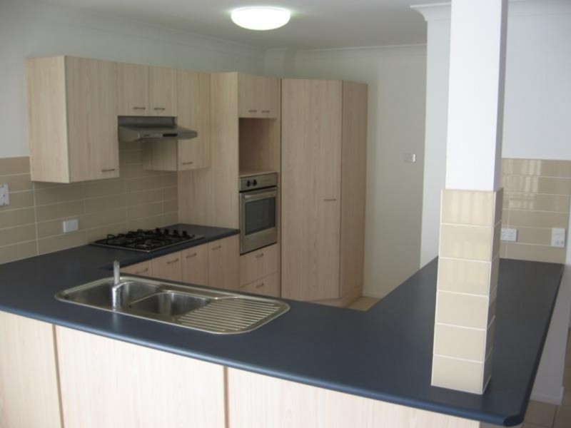22 DIAMOND AVE, Kallangur QLD 4503