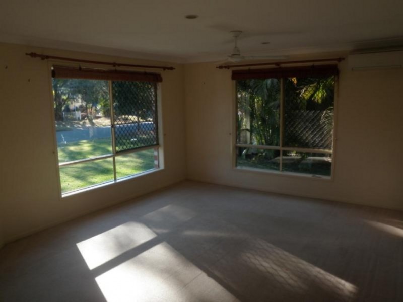 16 PARER ST, Bald Hills QLD 4036