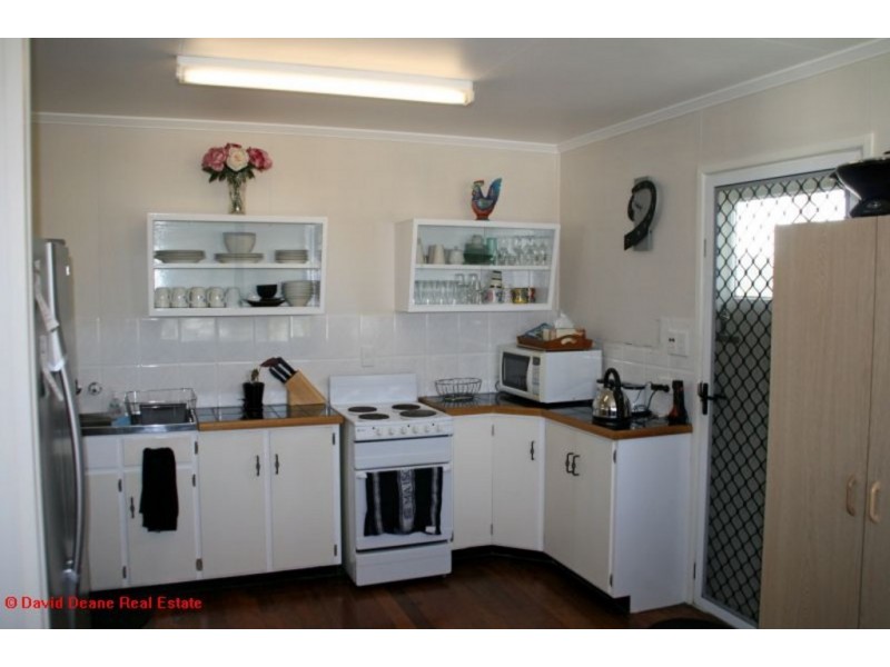 24 HEDGE, Strathpine QLD 4500