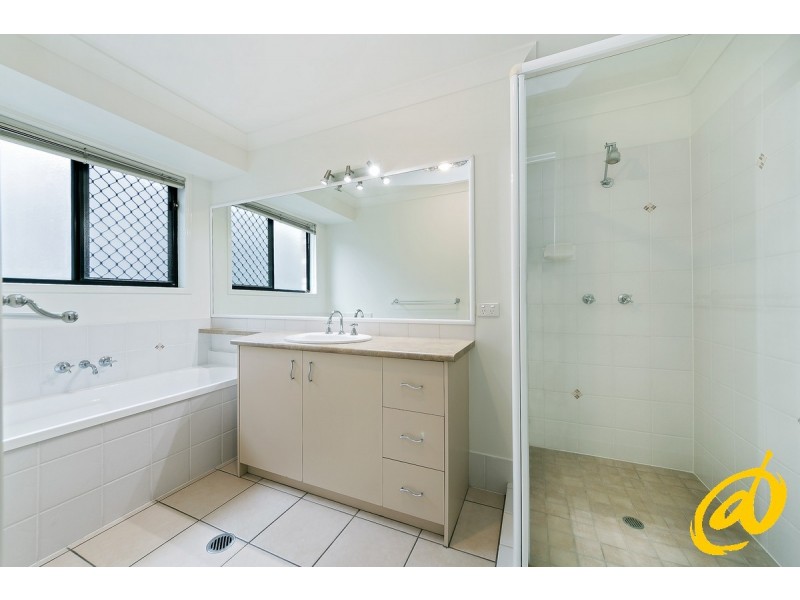 10 Boobook Court, Cashmere QLD 4500