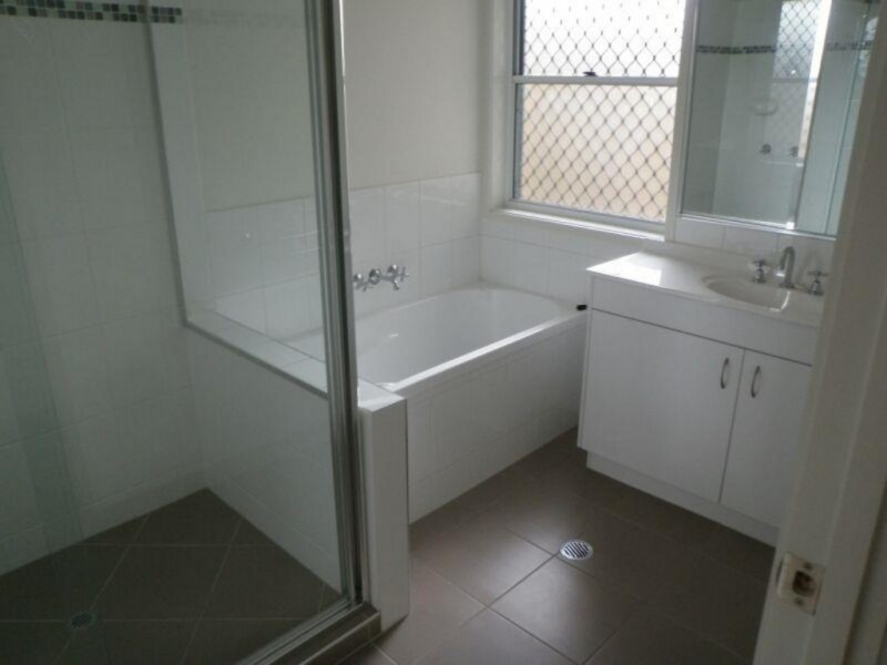 25 Mondial DRIVE, Warner QLD 4500