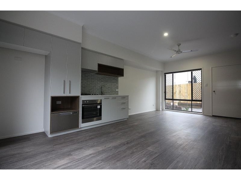 2/3 Butcher Avenue, Lawnton QLD 4501