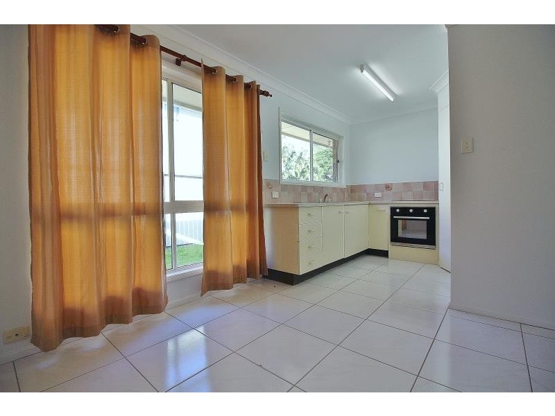 73 Hedge Street, Strathpine QLD 4500