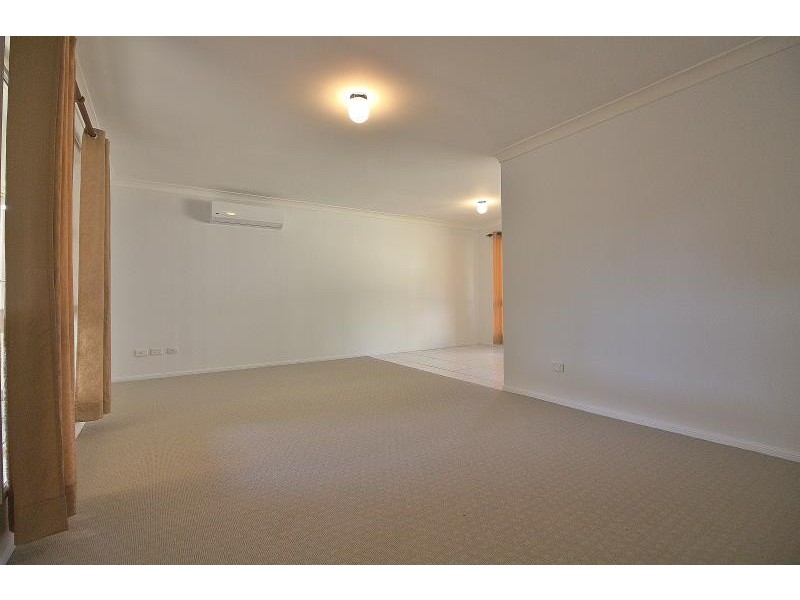 73 Hedge Street, Strathpine QLD 4500