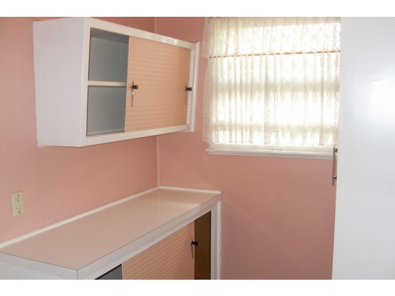 4 Spitfire Ave, Strathpine QLD 4500