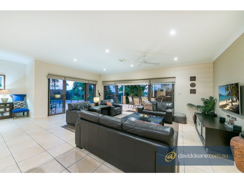 21 Lawson Close, Petrie QLD 4502