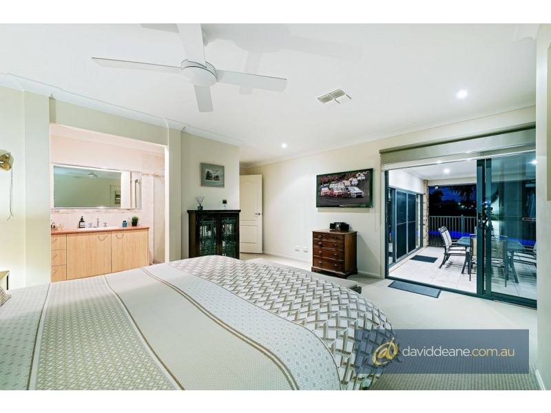 21 Lawson Close, Petrie QLD 4502