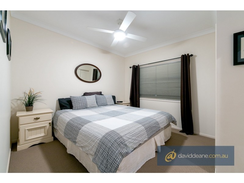21 Lawson Close, Petrie QLD 4502