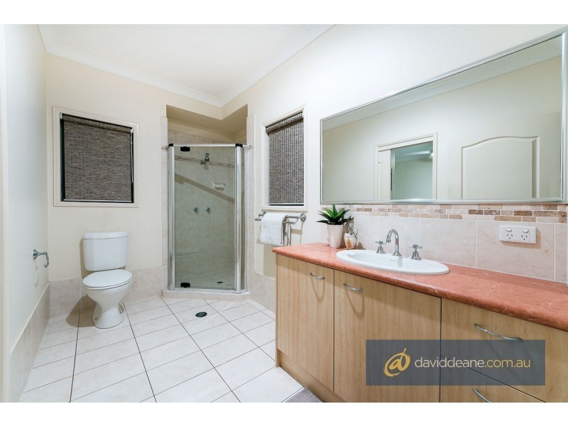 21 Lawson Close, Petrie QLD 4502