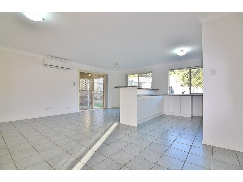 5 Bilinga Place, Kallangur QLD 4503