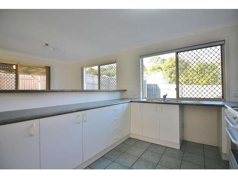 5 Bilinga Place, Kallangur QLD 4503