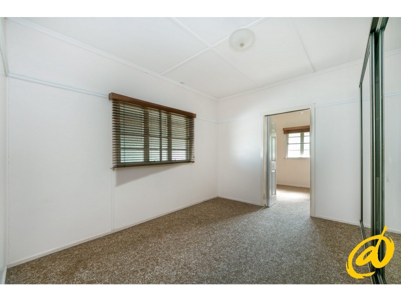 11 Hedge Street, Strathpine QLD 4500