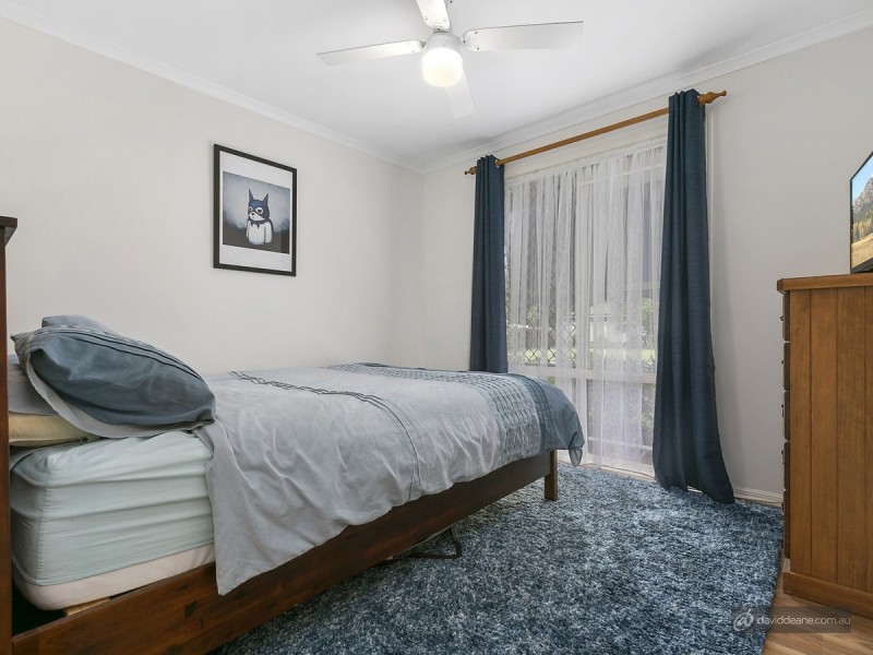 18 Inverpine Court, Petrie QLD 4502