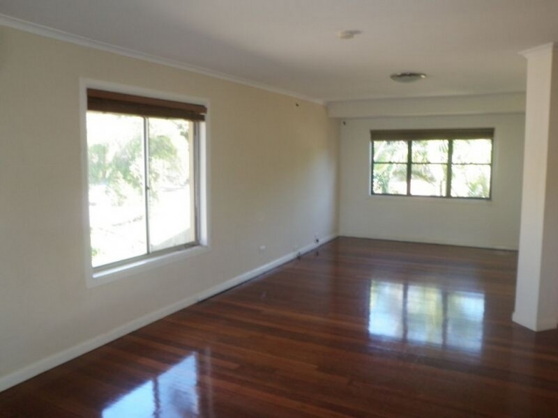 9 Olympus Ct, Eatons Hill QLD 4037