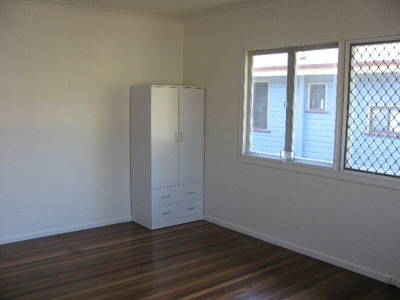 18 Wirraway St, Strathpine QLD 4500