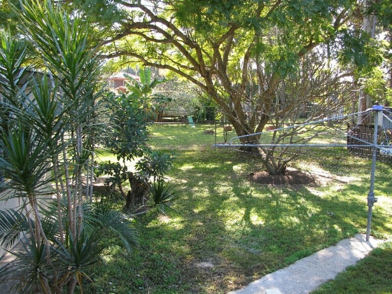 18 Wirraway St, Strathpine QLD 4500