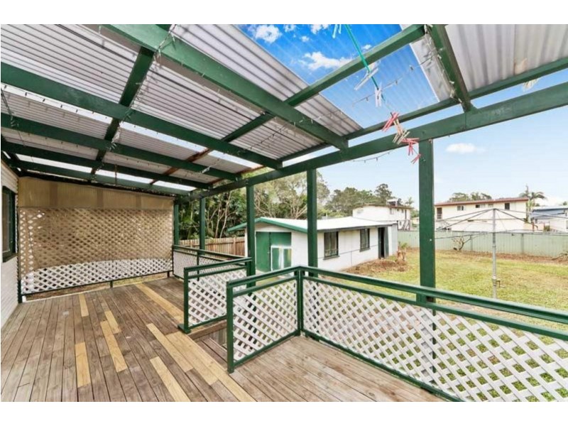 6 Lancaster St, Strathpine QLD 4500