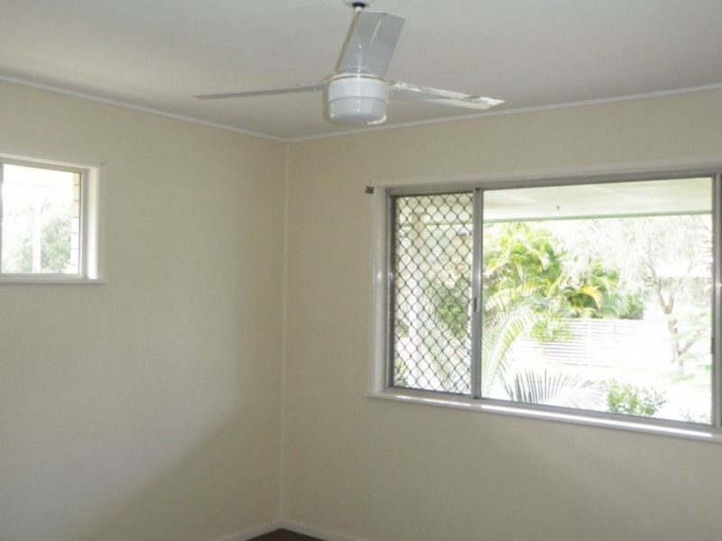 25 Patricia Street, Strathpine QLD 4500