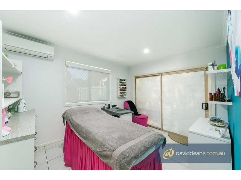 9 Wombat Court, Lawnton QLD 4501