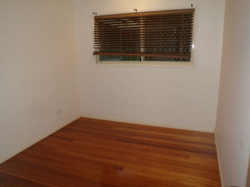 18 Donnelly Dve, Kallangur QLD 4503