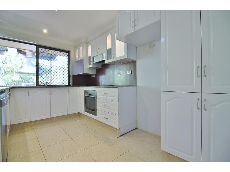 5 Cambral Court, Petrie QLD 4502