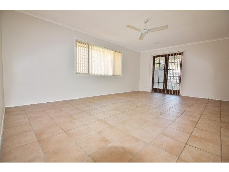 22 Kensington Way, Strathpine QLD 4500